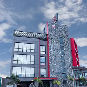 Earl's Red Hotel
